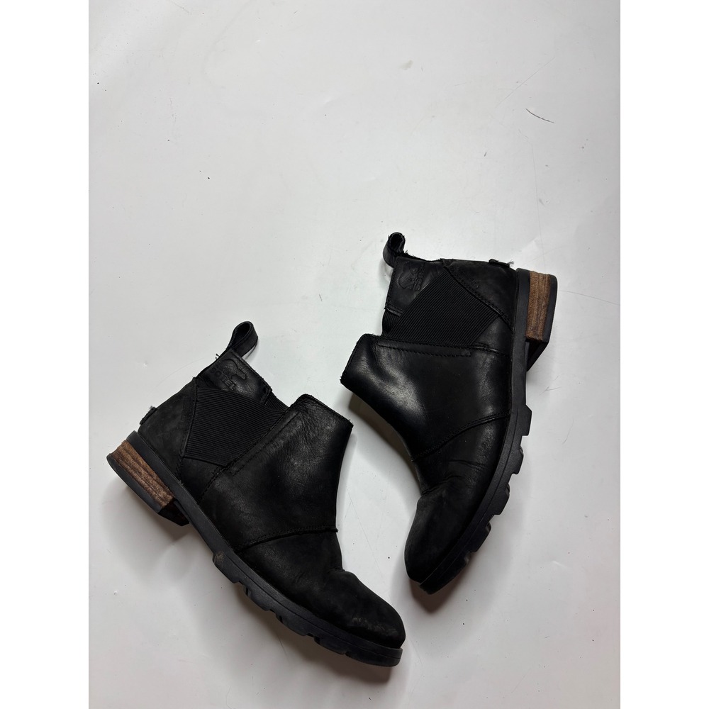 Sorel EMELIE Chelsea Boots Black Leather Ankle Bootie Granola Outdoorsy Womens 6
